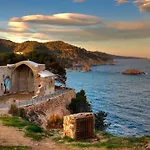 Lets Holidays The View In Tossa * Τόσα ντε Μαρ